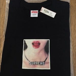 Supreme Necklace Tee